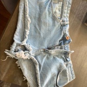 Excellent shape Jean shorts